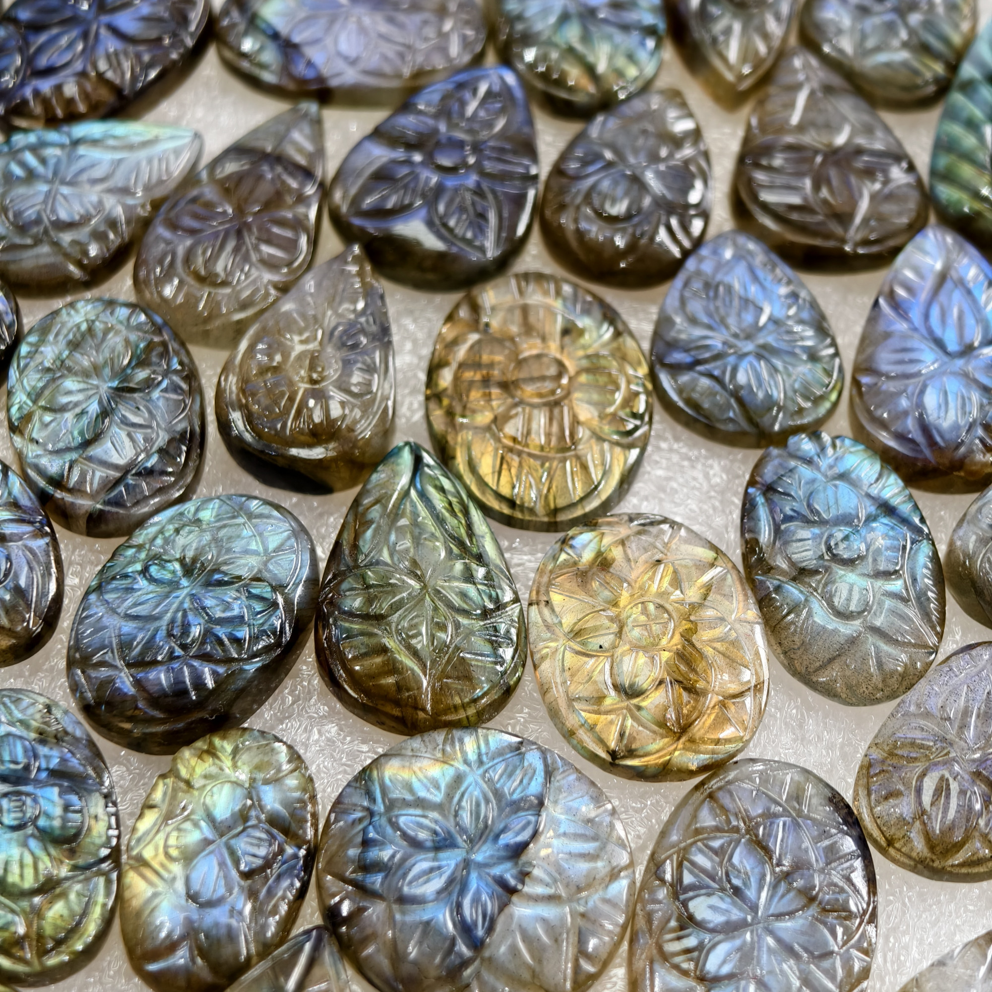 Natural Labradorite Carving Cabochon Gemstone Wholesale Lot for Jewelry Making 15x15x3mm-25x13x4mm 13CtsAvg