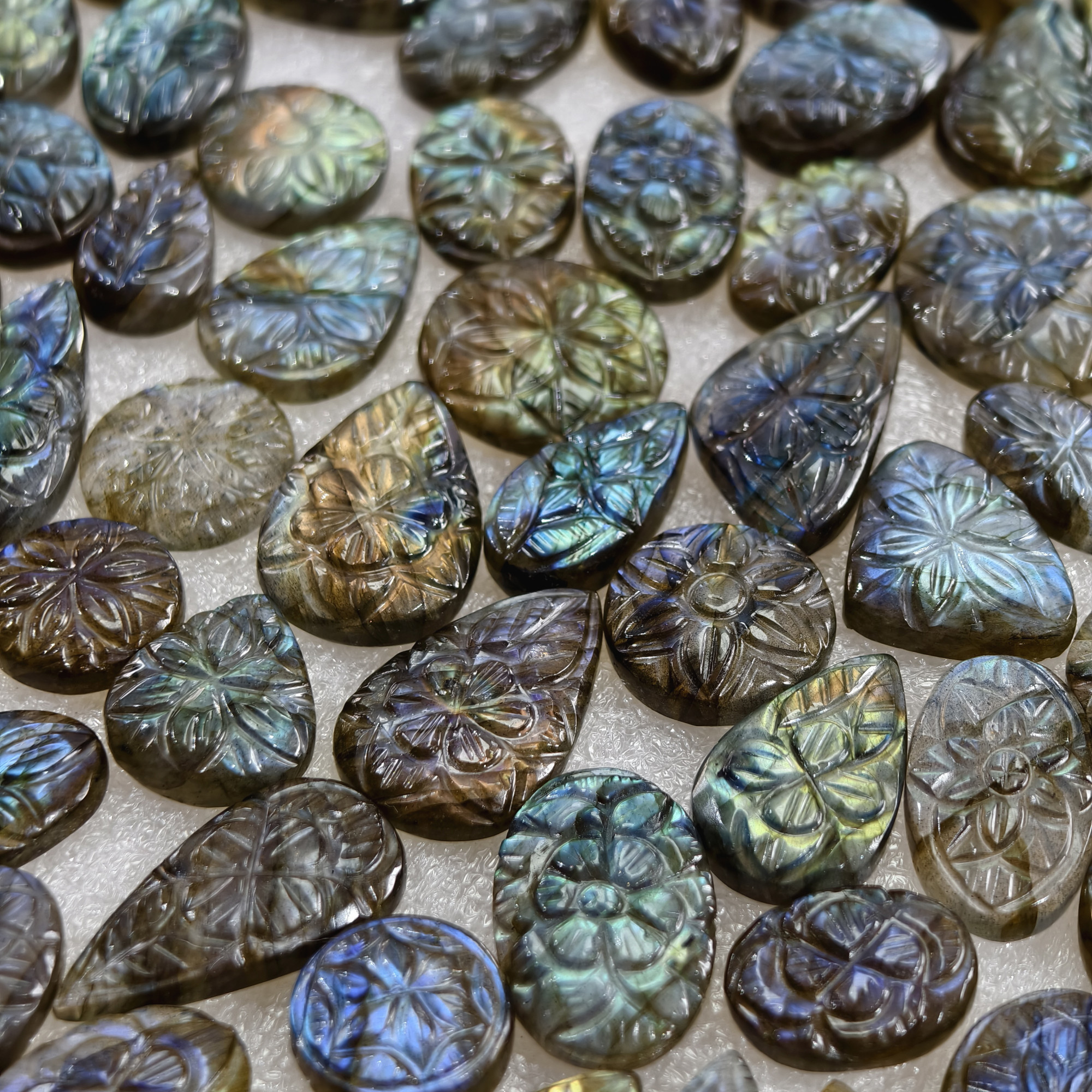 Natural Labradorite Carving Cabochon Gemstone Wholesale Lot for Jewelry Making 15x15x3mm-25x13x4mm 13CtsAvg