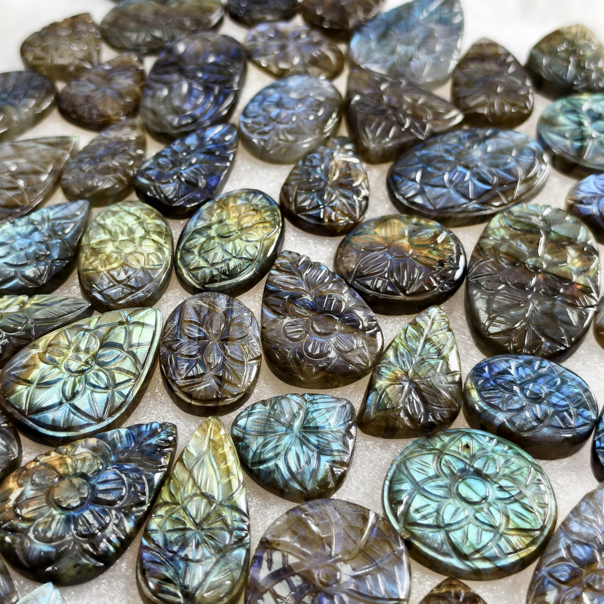 Natural Labradorite Flashy Carving Cabochon Gemstone Wholesale Lot for Jewelry Making 21x19x3 mm 39x22x3mm 23cts Average