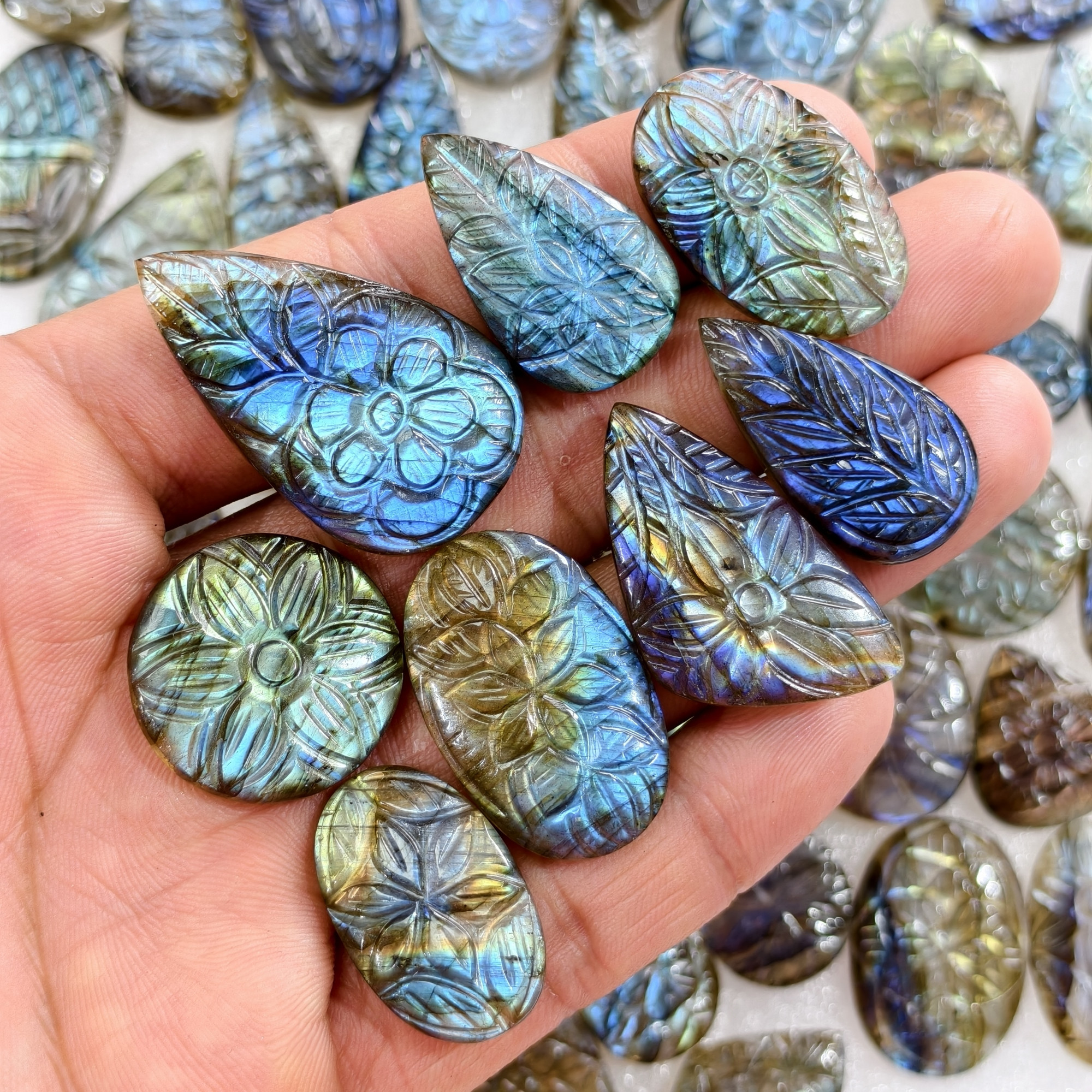 Natural Labradorite Flashy Carving Cabochon Gemstone Wholesale Lot for Jewelry Making 21x19x3 mm 39x22x3mm 23cts Average